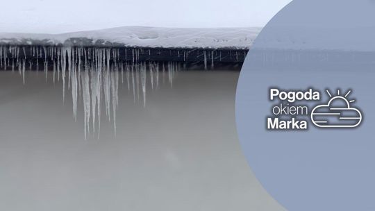 zdjęcie przedstawia sople zwisające z dachu