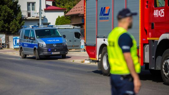 policyjny radiowóz podczas akcji w czasie wypadku w gorlicach