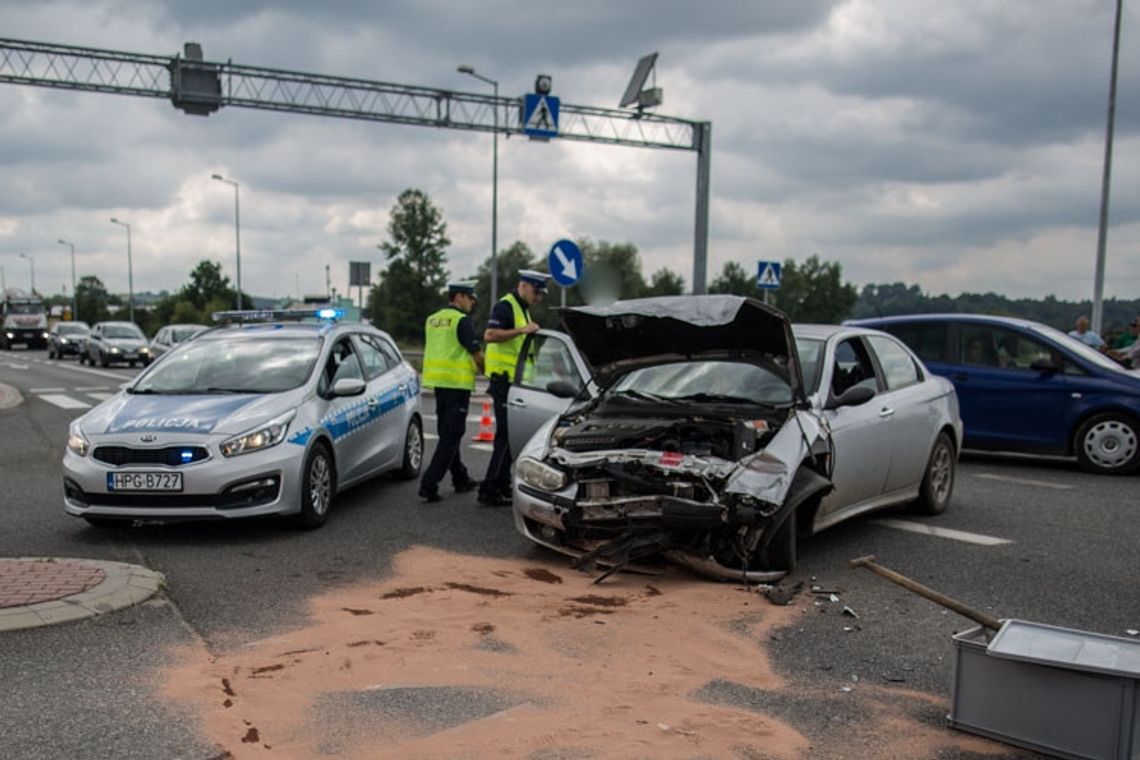 Biecz. Zderzenie dwóch pojazdów. W obu podróżowały dzieci.