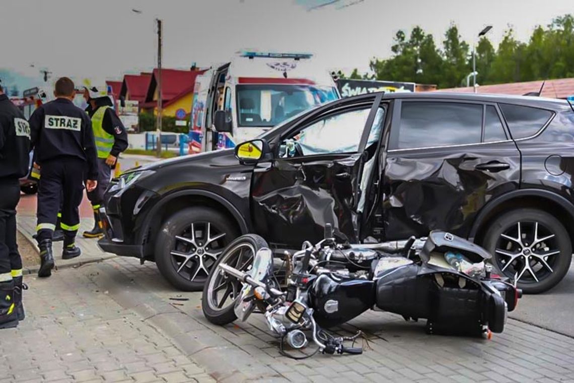 Bobowa. Zderzenie motocykla i toyoty. Jedna osoba ranna.