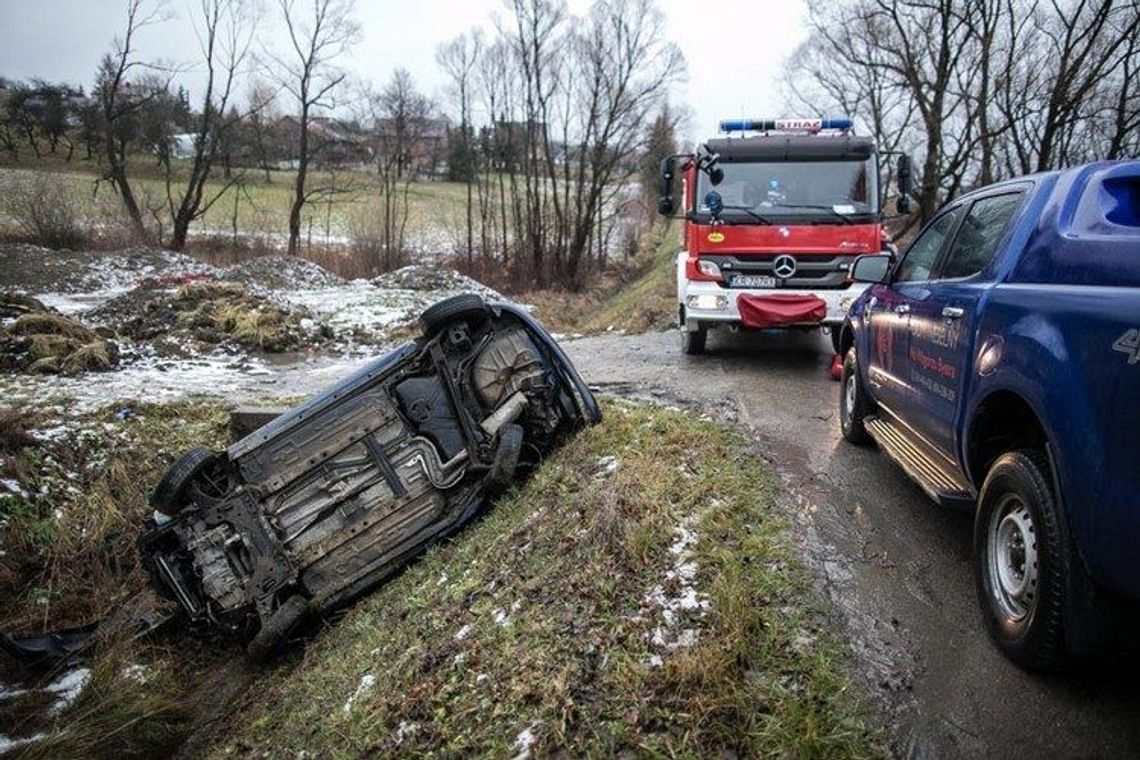 Bystra: Trzy osoby w szpitalu po wypadku