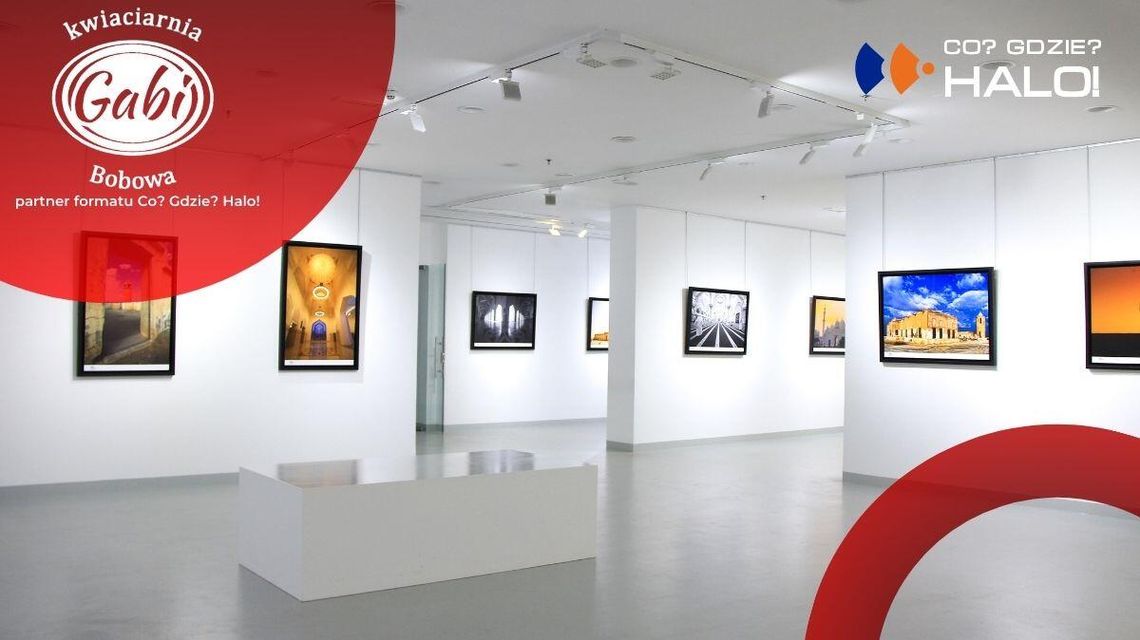 zdjęcie przedstawia sale z obrazami