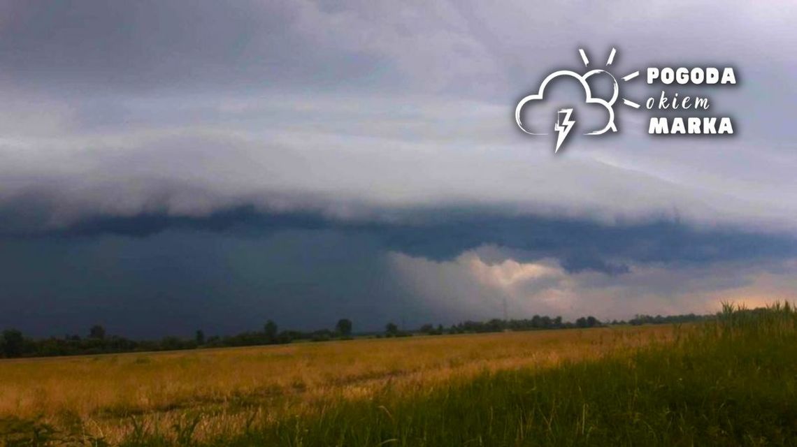 ciemne chmury nad polami beskidu niskiego