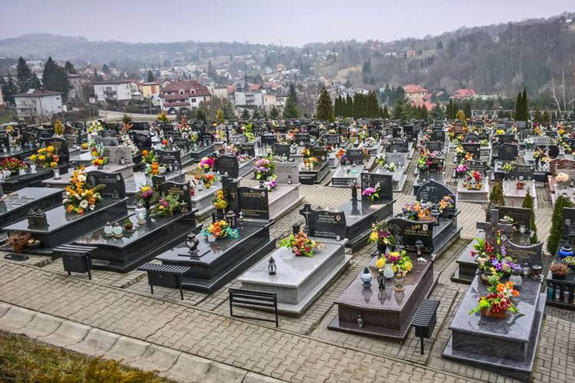 Czy zabraknie miejsc na cmentarzu?