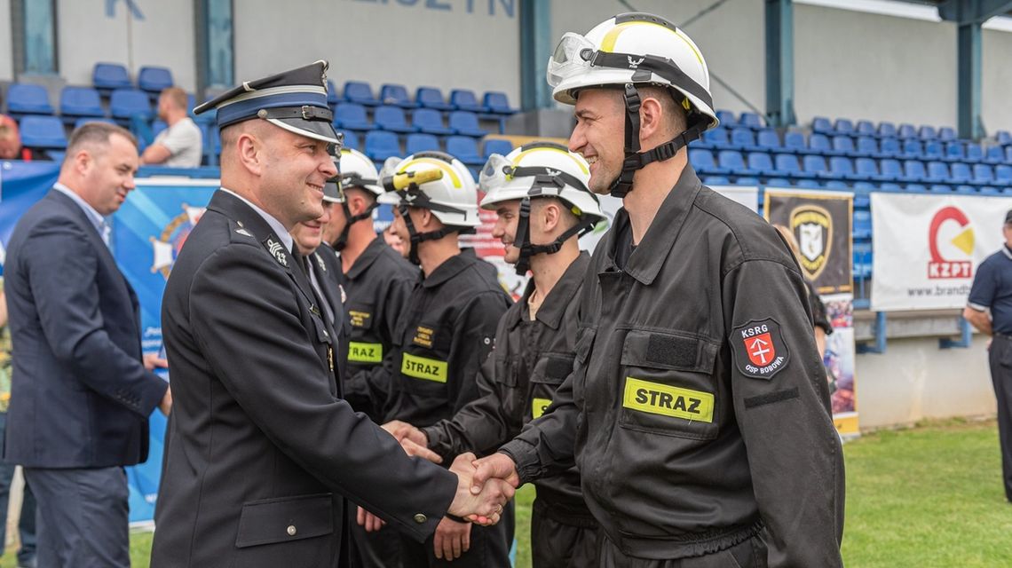 Przemysław Wszołek OSP Bobowa strażacy podczas zawodów w Zakliczynie