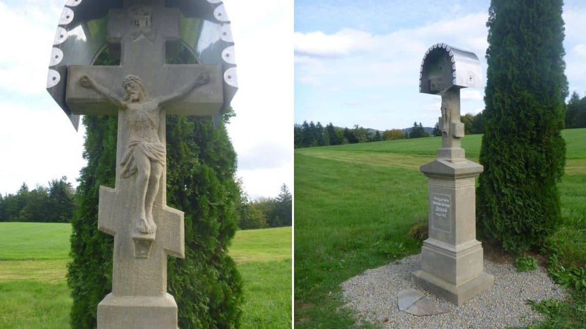 dwa zdjęcia tej samej kapliczki, która została wyremontowana na terenie Klimkówki