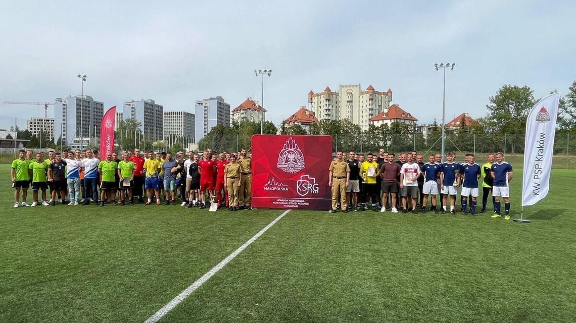 Gorliccy strażacy tuż za podium. Artur Rak królem strzelców Drużyna piłkarska