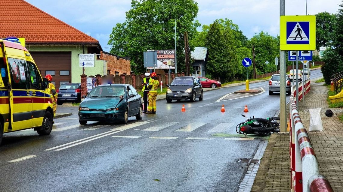 Gorlice. Zderzenie osobówki i motocykla na ul. Węgierskiej [AKTUALIZACJA]