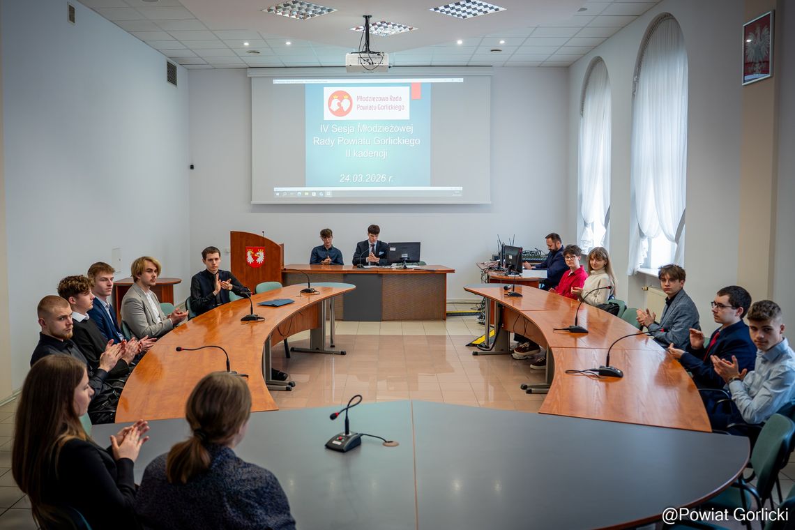 zdjęcie przedstawia sale z Młodzieżą