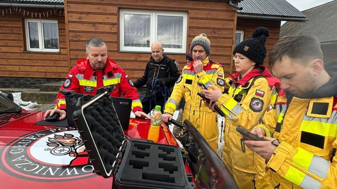 zdjęcie przedstawia strażaków z osp Siary