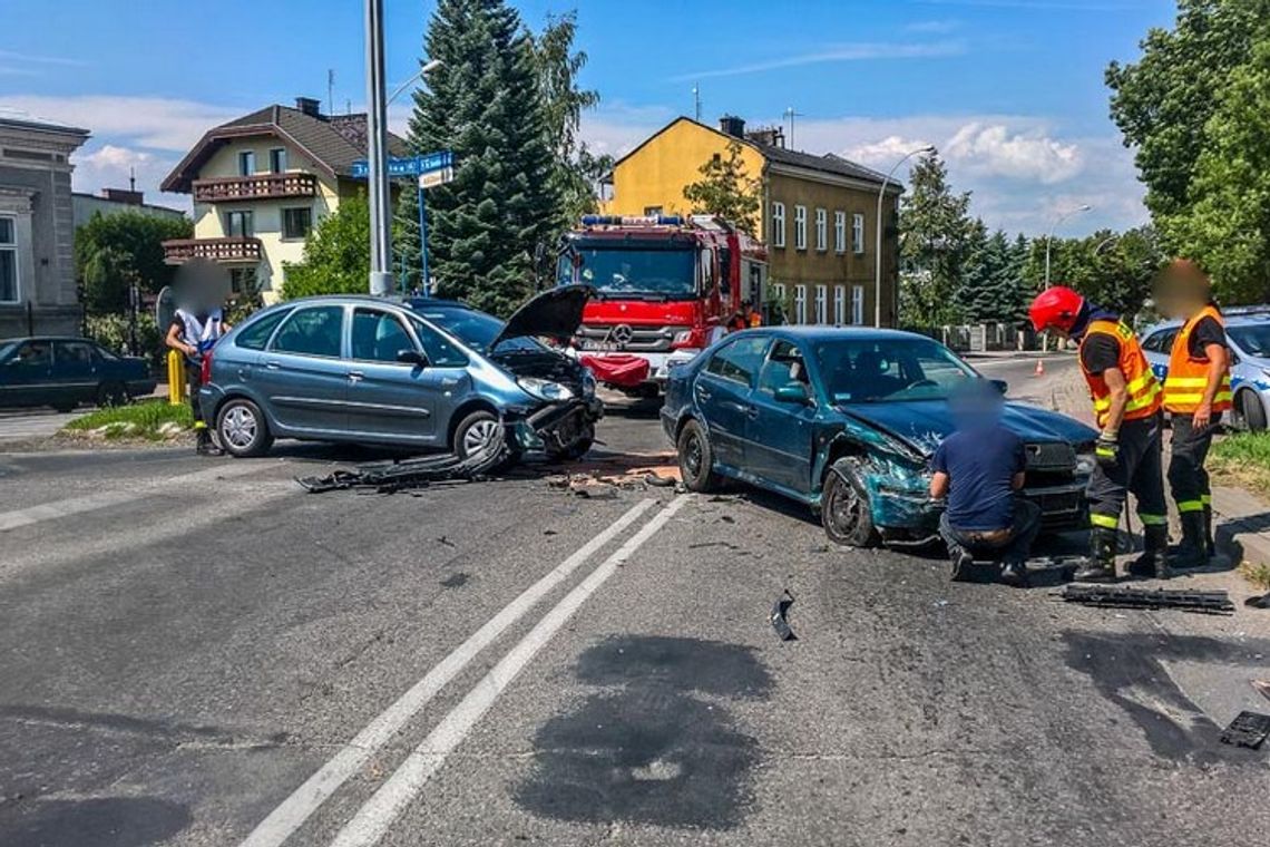 Kolizja na skrzyżowaniu ul.Sienkiewicza i ul.Szpitalnej