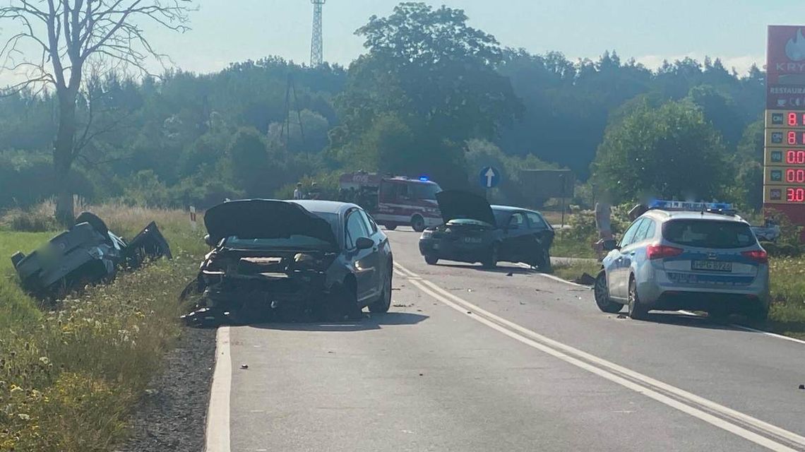 pogotowie oraz wóz strażacki