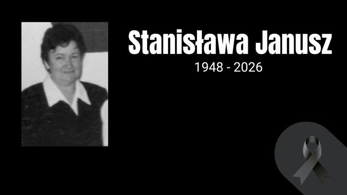 zdjęcie przedstawia czarną planszę z napisem Stanisława Janusz