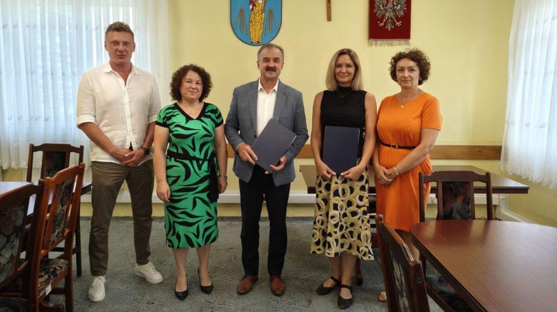 Podpisano umowę na remont trzech odcinków w Gminie Lipinki