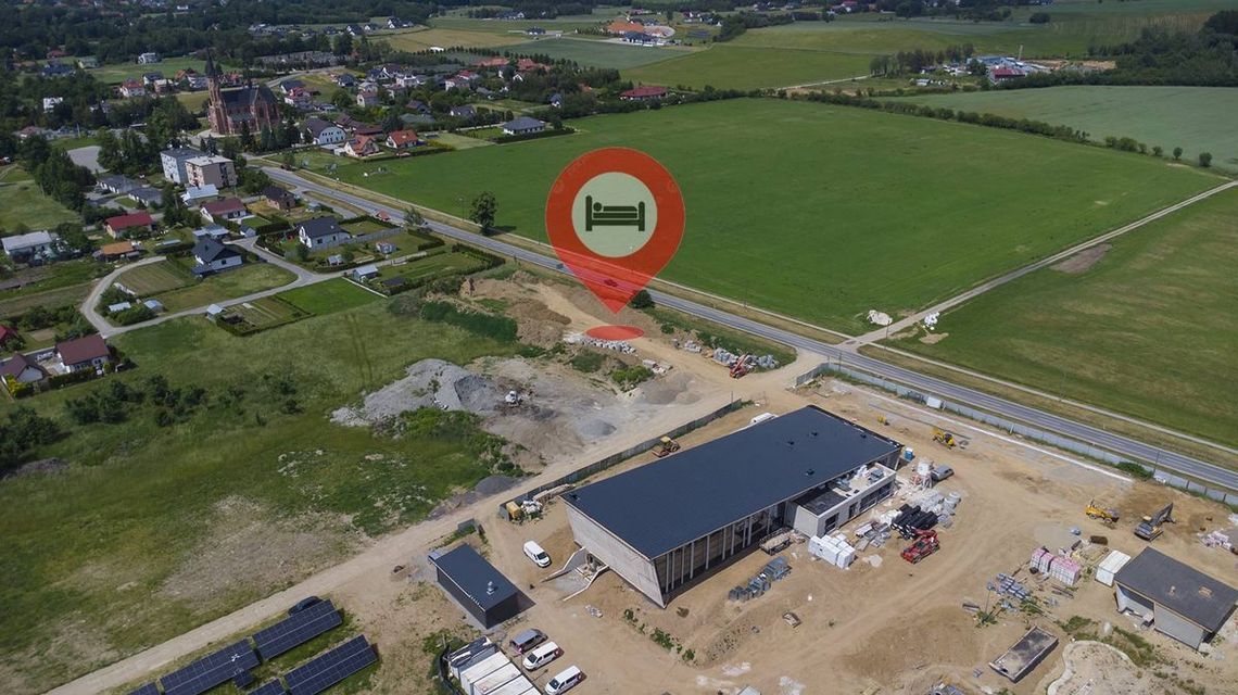 zdjęcie przedstawia widok na budynki z lotu ptaka