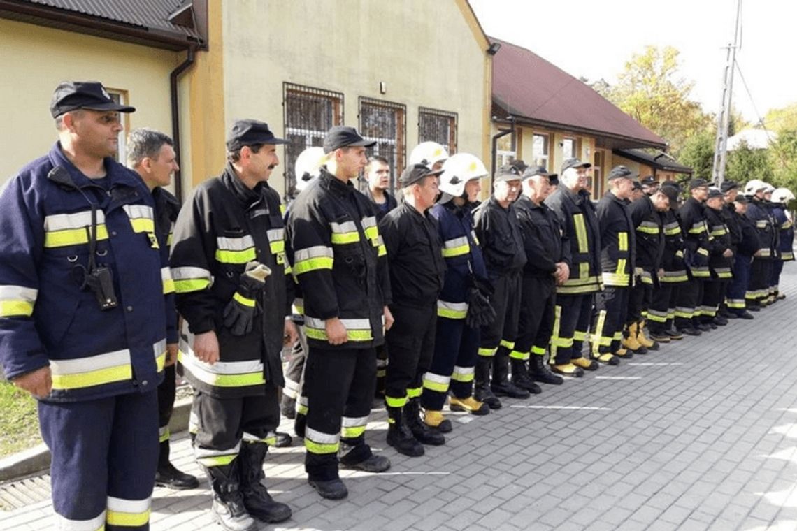 Ochotnicy z Łużnej trenowali - tym razem pożar dachu