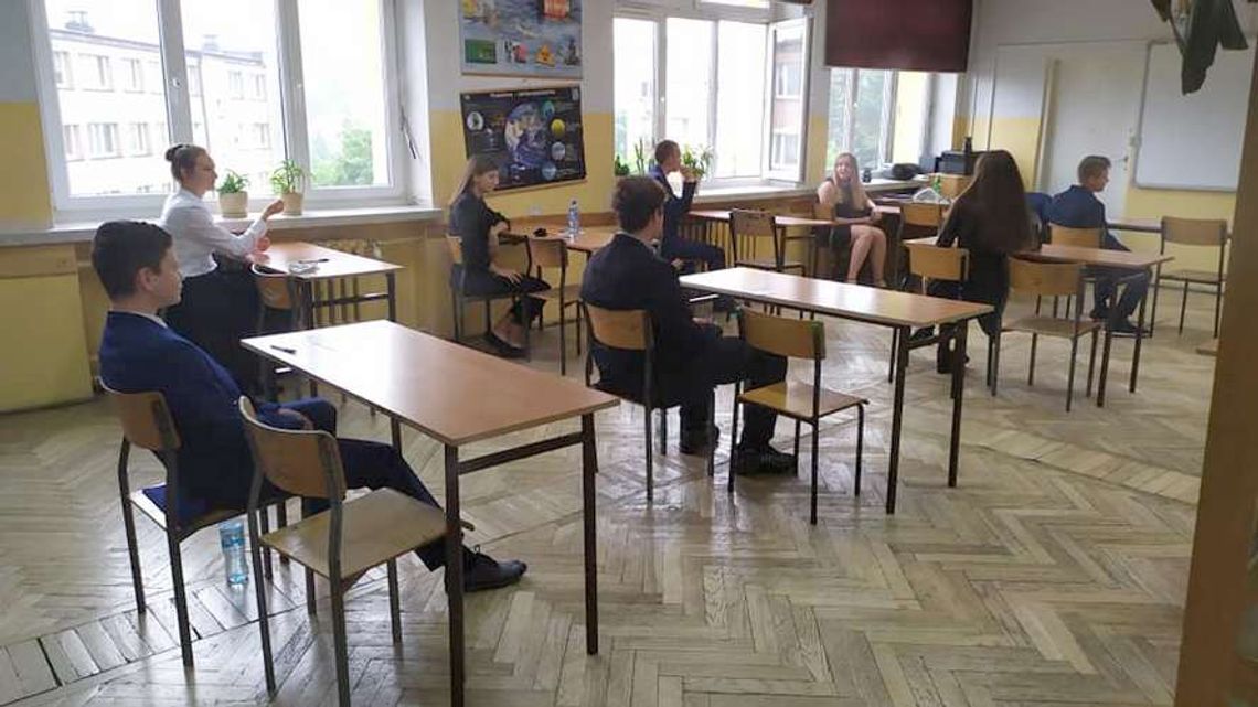 Ósmoklasiści rozpoczynają batalię egzaminacyjną. Co na języku polskim? AKTUALIZACJA