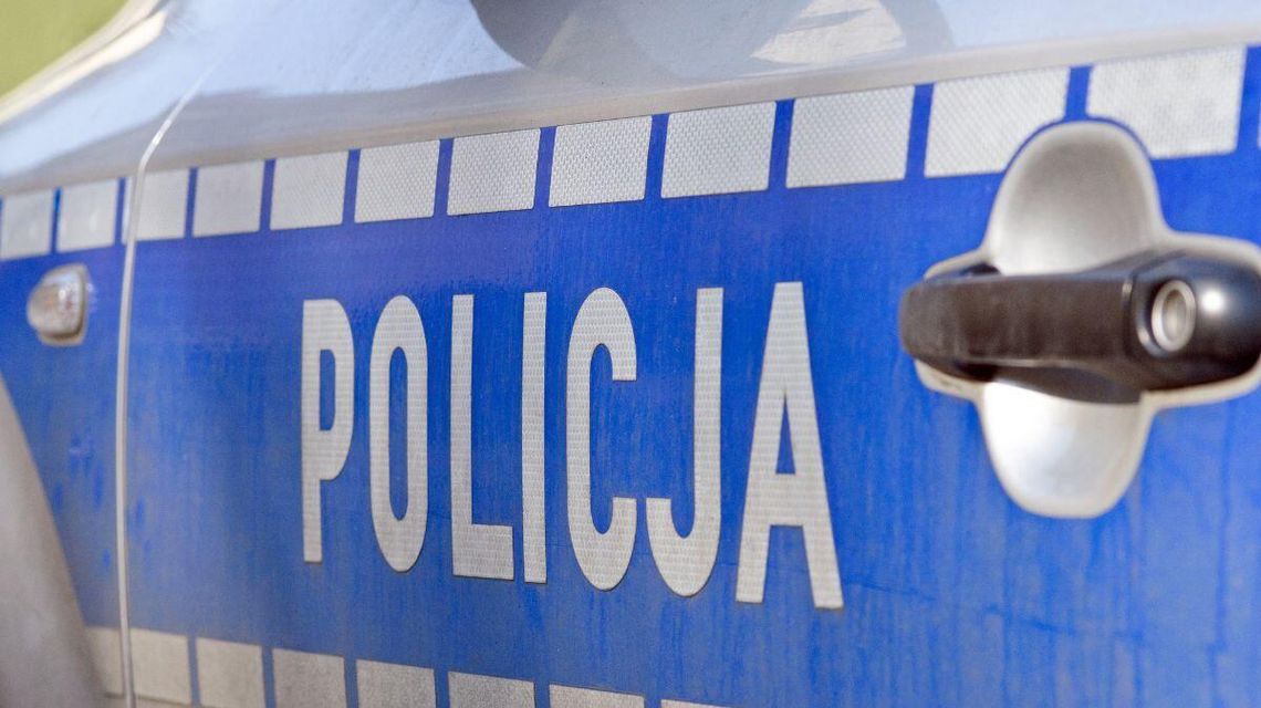 Policja szuka świadków wypadku. Ważny apel do kierowców radiowóz policyjny