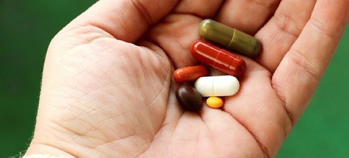 Popularne leki na przeziębienie wycofane z obrotu. GIF wstrzymuje sprzedaż 13 medykamentów.