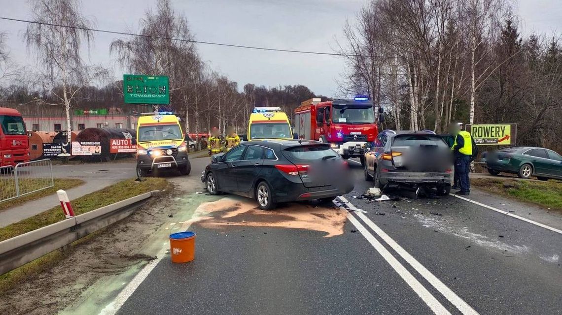 uszkodzone pojazdy na jezdni