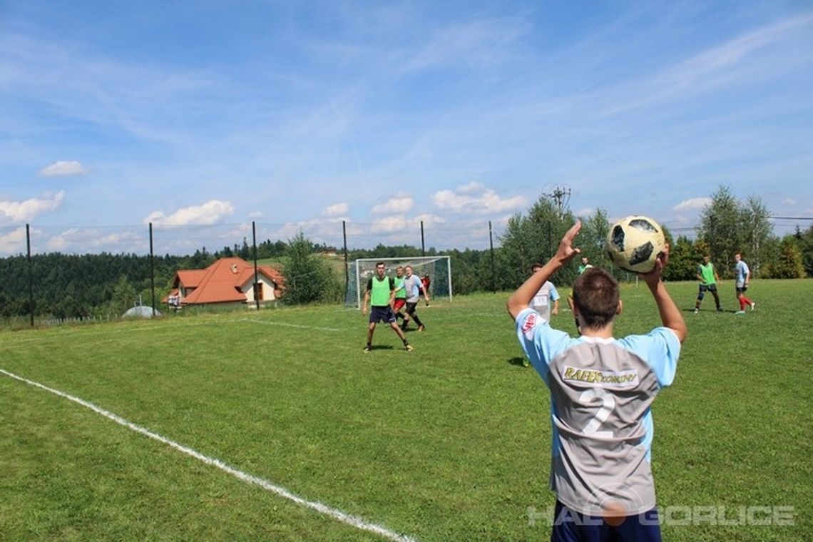 Przyjaciele Wsi Strzeszyn stawiają wszystko na jedną piłkę