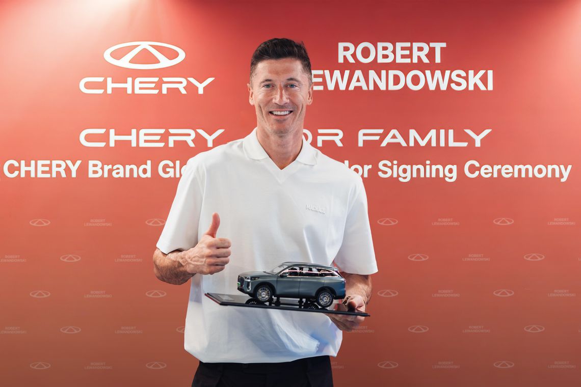 Robert Lewandowski zostaje Ambasadorem Marki CHERY! Filozofia „For Family” w globalnym wydaniu Robert Lewandowski zostaje Ambasadorem Marki CHERY! Filozofia „For Family” w globalnym wydaniu