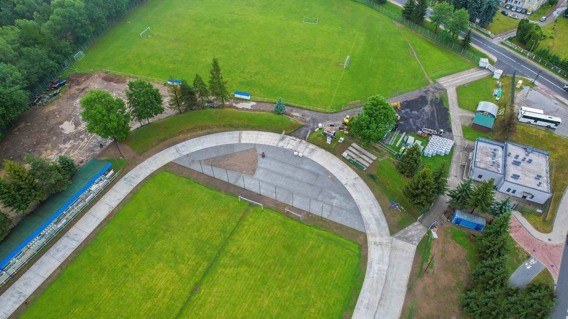 Stadion nie tylko dla piłki nożnej, ale też dla lekkoatletyki [FOTO]