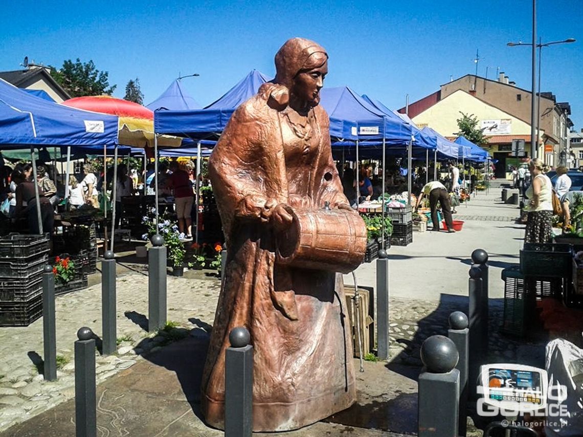 Teresko, wróć na Rynek i lej wodę