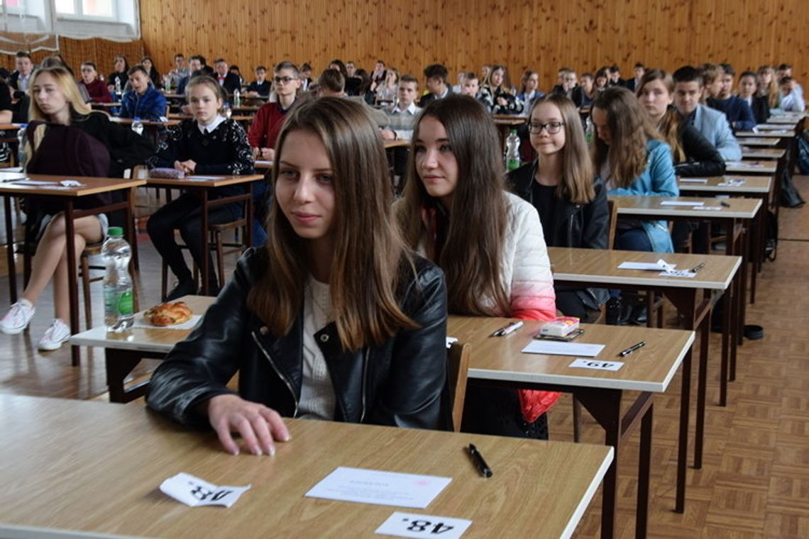 Uczniowie z całej Małopolski przyjechali do Gorlic na konkurs historyczny organizowany przez poseł Barbarę Bartuś