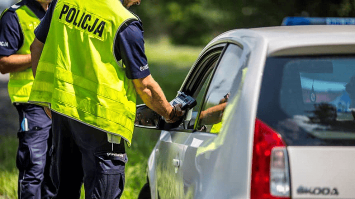 Zagórzany. Jeden nieprawidłowo wyprzedzał, drugi wymusił pierwszeństwo