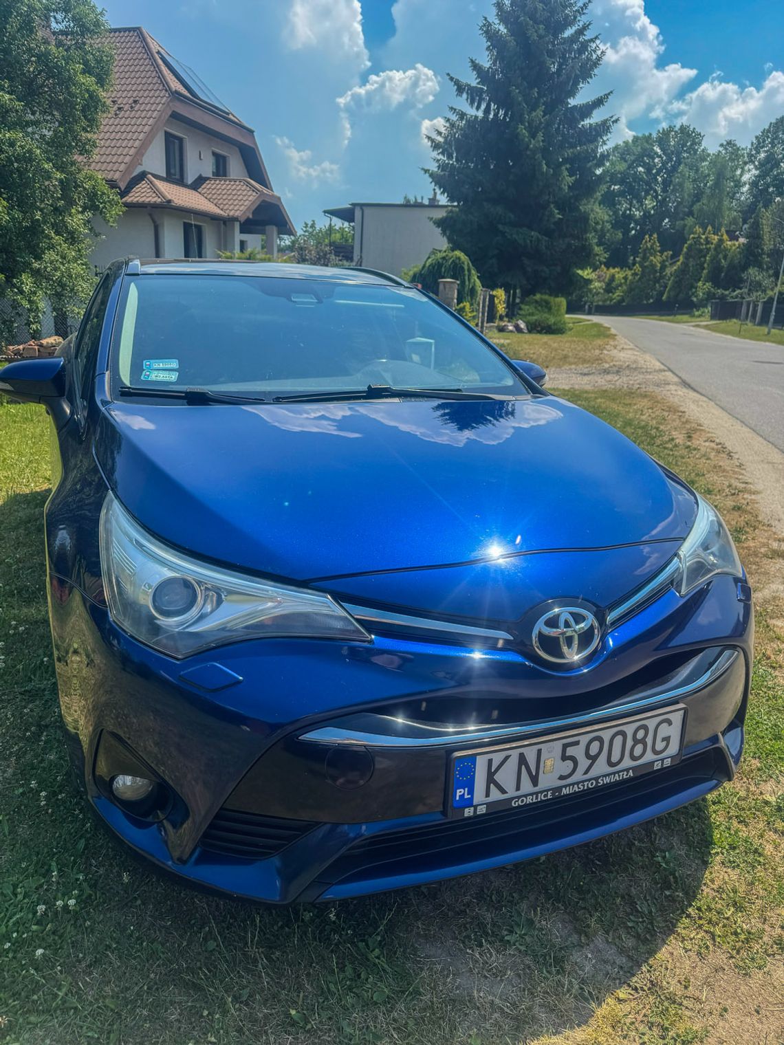 SPRZEDAM samochód - Toyota Avensis 2.0 D-4D Kombi wersja Prestige (2015)