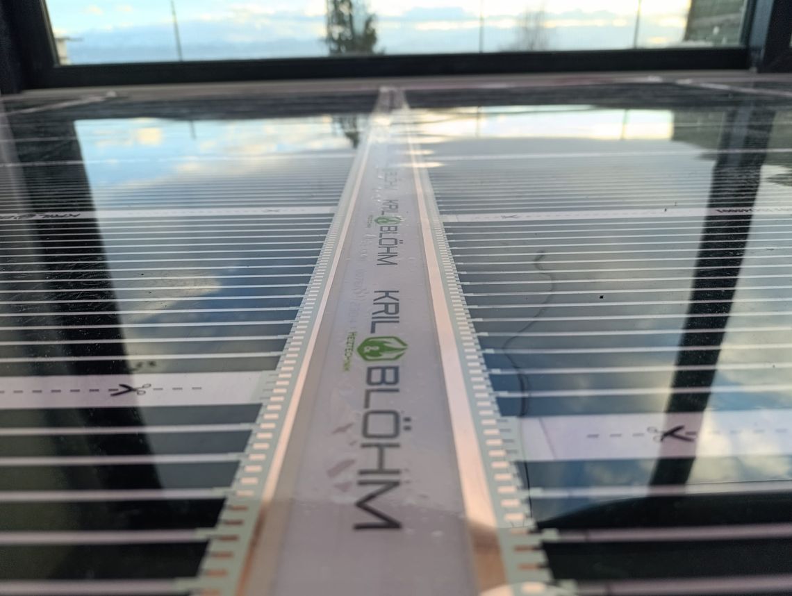 SUPER CENA: 3450,00 zł! Folia grzewcza KRIL & BLOHM - Rolka 150mb (25cm) SUPER CENA: 3450,00 zł! Folia grzewcza KRIL & BLOHM - Rolka 150mb (25cm)