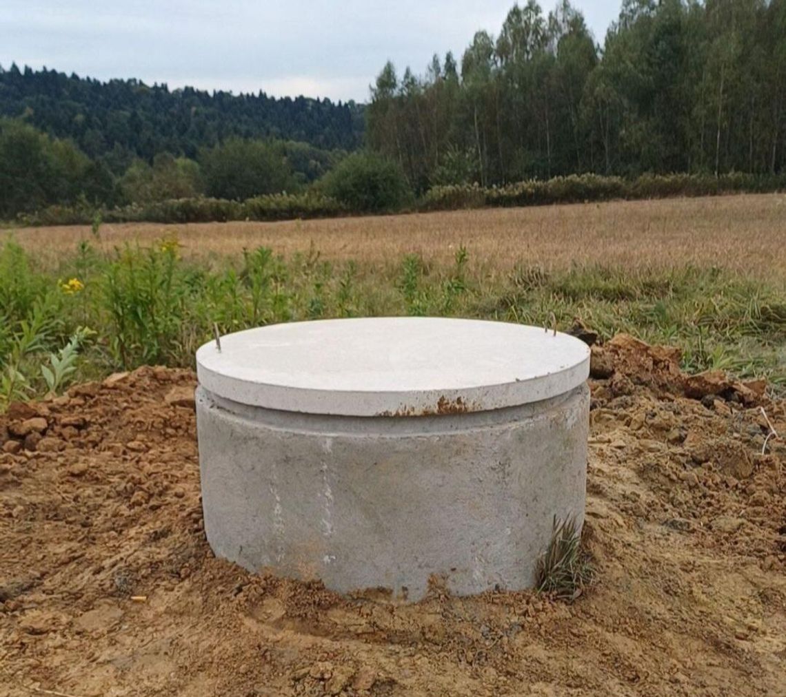 Szukanie wody pod studnie kopane, głębinowe