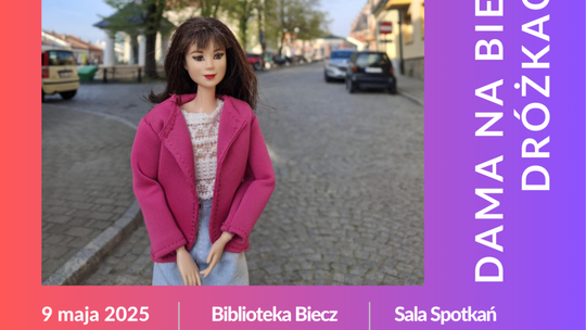 Plakat promujący wystawę fotografii i lalek w modowej odsłonie autorstwa Sylwii Macior