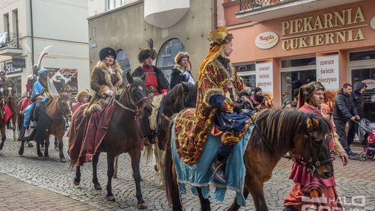 Królewski orszak przemierzył miasto