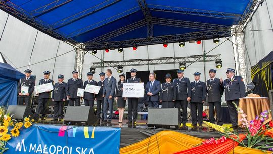 Na ten sukces pracowały pokolenia strażaków – druhowie z OSP Moszczenica odebrali wczoraj 50 tys. złotych