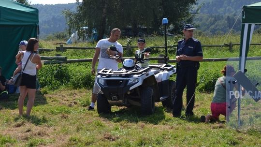 Słońce, woda, konkursy z nagrodami i wiedza przemycana w nietypowych pokazach