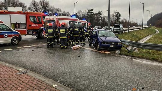 Biecz: Trzy karetki, pięć zastępów straży i policja