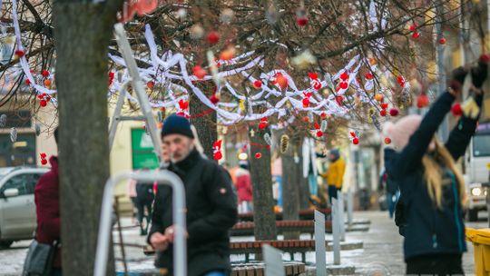 Gorlicki Rynek stroi się na święta [ZDJĘCIA]