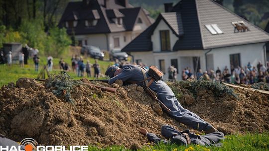 Sękowa. Widok ze wzgórza na działania wojenne.