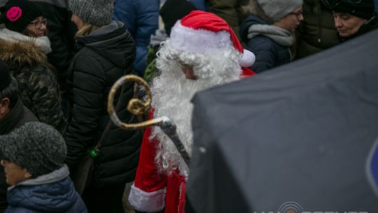 Były serdeczne życzenia i łamanie się opłatkiem. Gorliczanie spotkali się na miejskiej wigilii [ZDJĘCIA, VIDEO]