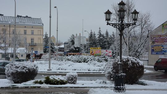 Niebawem rozbłysną! Trwa montaż świątecznych ozdób