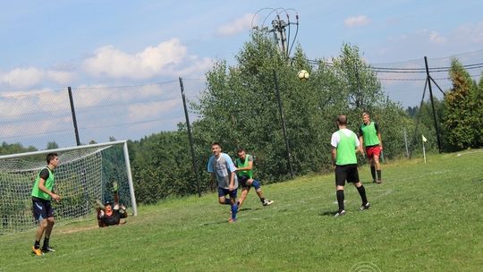 Przyjaciele Wsi Strzeszyn stawiają wszystko na jedną piłkę