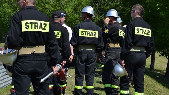 Na stadionie trwa zaciekła rywalizacja druhen i druhów z Gorlickiego