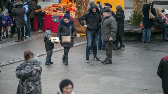 Były serdeczne życzenia i łamanie się opłatkiem. Gorliczanie spotkali się na miejskiej wigilii [ZDJĘCIA, VIDEO]