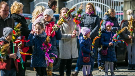 W Kościele Katolickim początek Wielkiego Tygodnia i Światowy Dzień Młodzieży