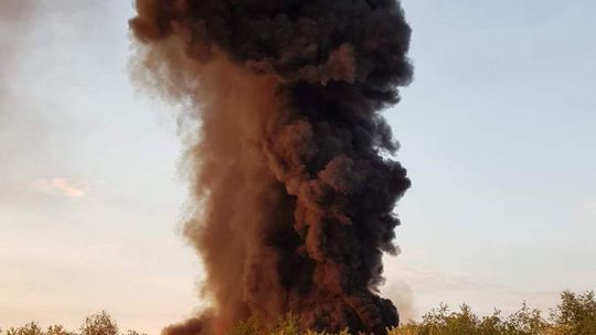 Pożar składowiska śmieci, dym widać było z kilkunastu kilometrów