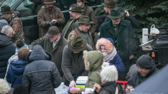 Były serdeczne życzenia i łamanie się opłatkiem. Gorliczanie spotkali się na miejskiej wigilii [ZDJĘCIA, VIDEO]