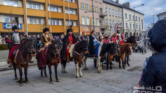 Królewski orszak przemierzył miasto