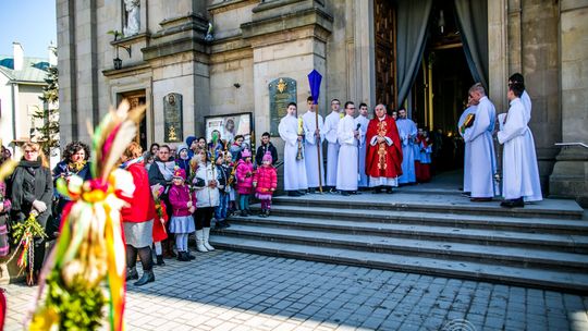 W Kościele Katolickim początek Wielkiego Tygodnia i Światowy Dzień Młodzieży